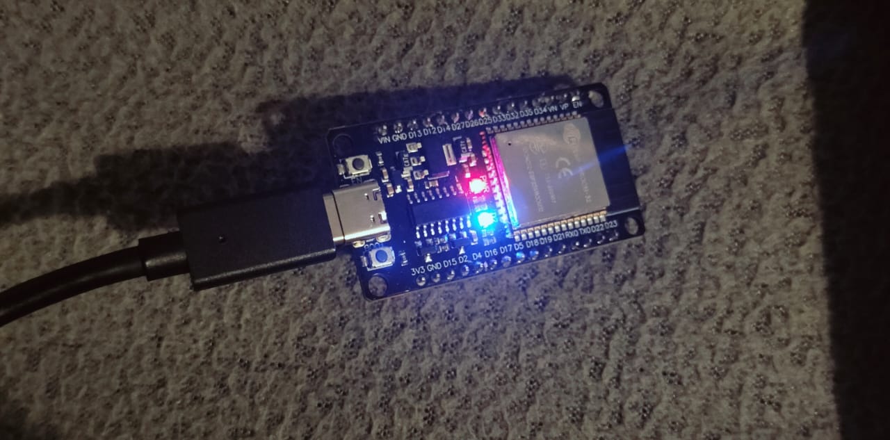 LED Control with Microcontroller and MySQL Database Integration